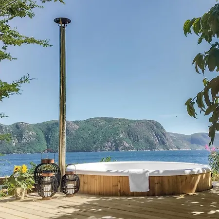 Ferienhaus Amazing In Farsund With Wifi *
