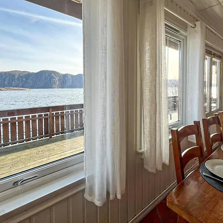 Amazing In With Wifi Holiday home Farsund